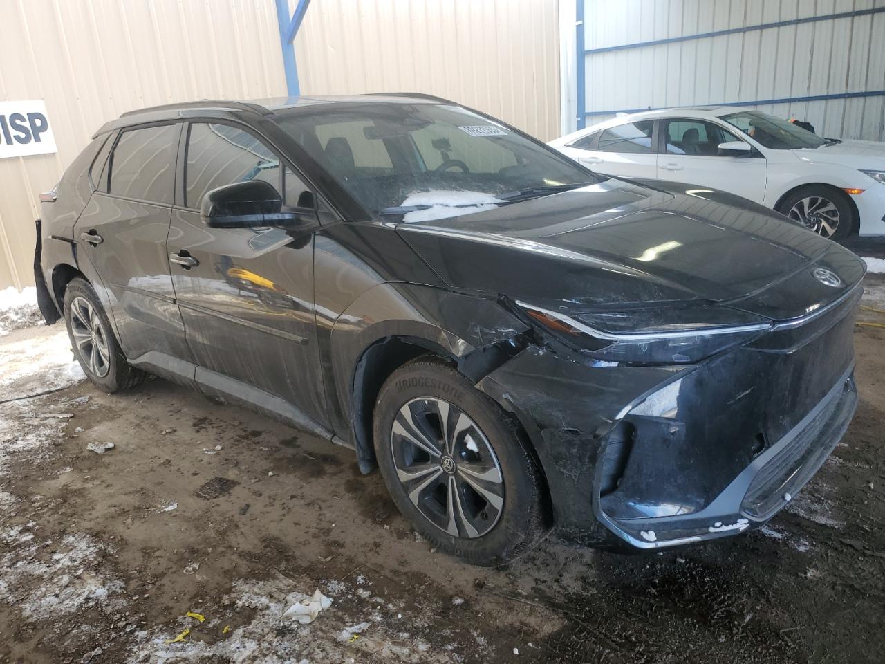2024 TOYOTA BZ4X XLE VIN:JTMABACAXRA080455