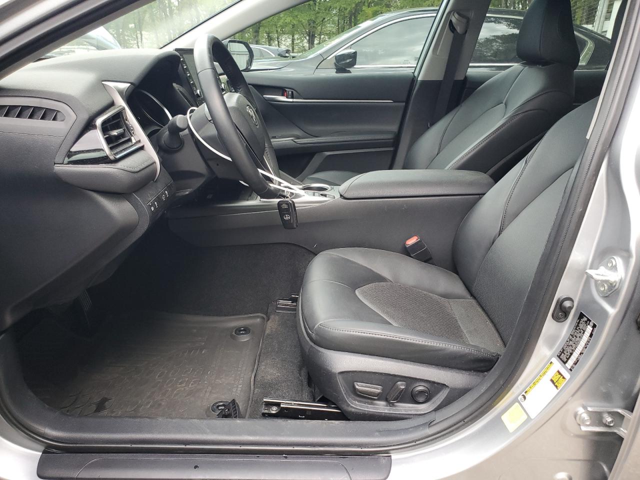 2024 TOYOTA CAMRY XLE VIN:4T1F11AK2RU887079