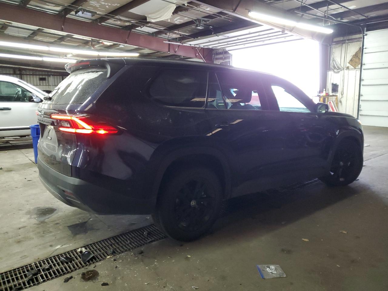 2024 TOYOTA GRAND HIGHLANDER XLE VIN:5TDACAB54RS012057