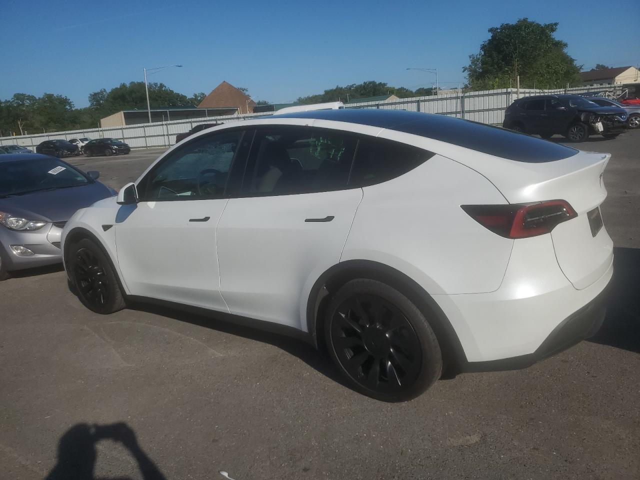 2023 TESLA MODEL Y  VIN:7SAYGAEEXPF664569