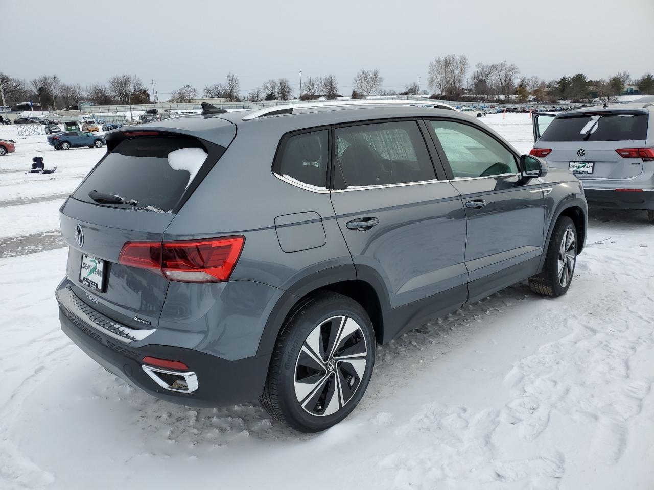 2024 VOLKSWAGEN TAOS SE VIN:3VVVX7B24RM028081