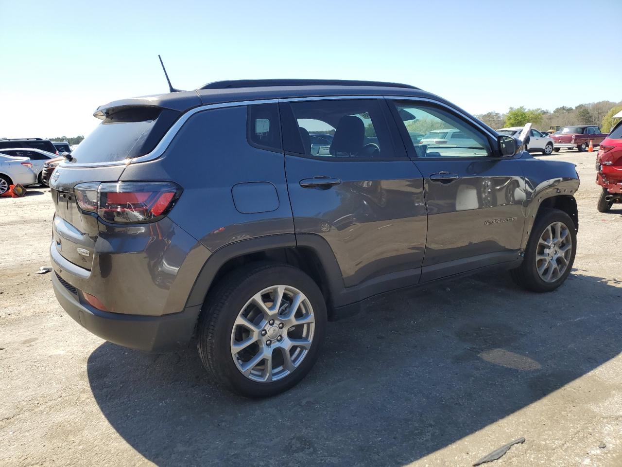 2022 JEEP COMPASS LATITUDE LUX VIN:3C4NJDFBXNT127755