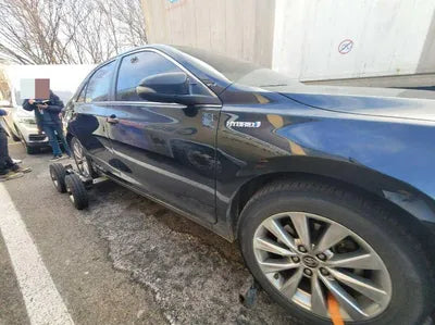 2016 Toyota Camry VIN: