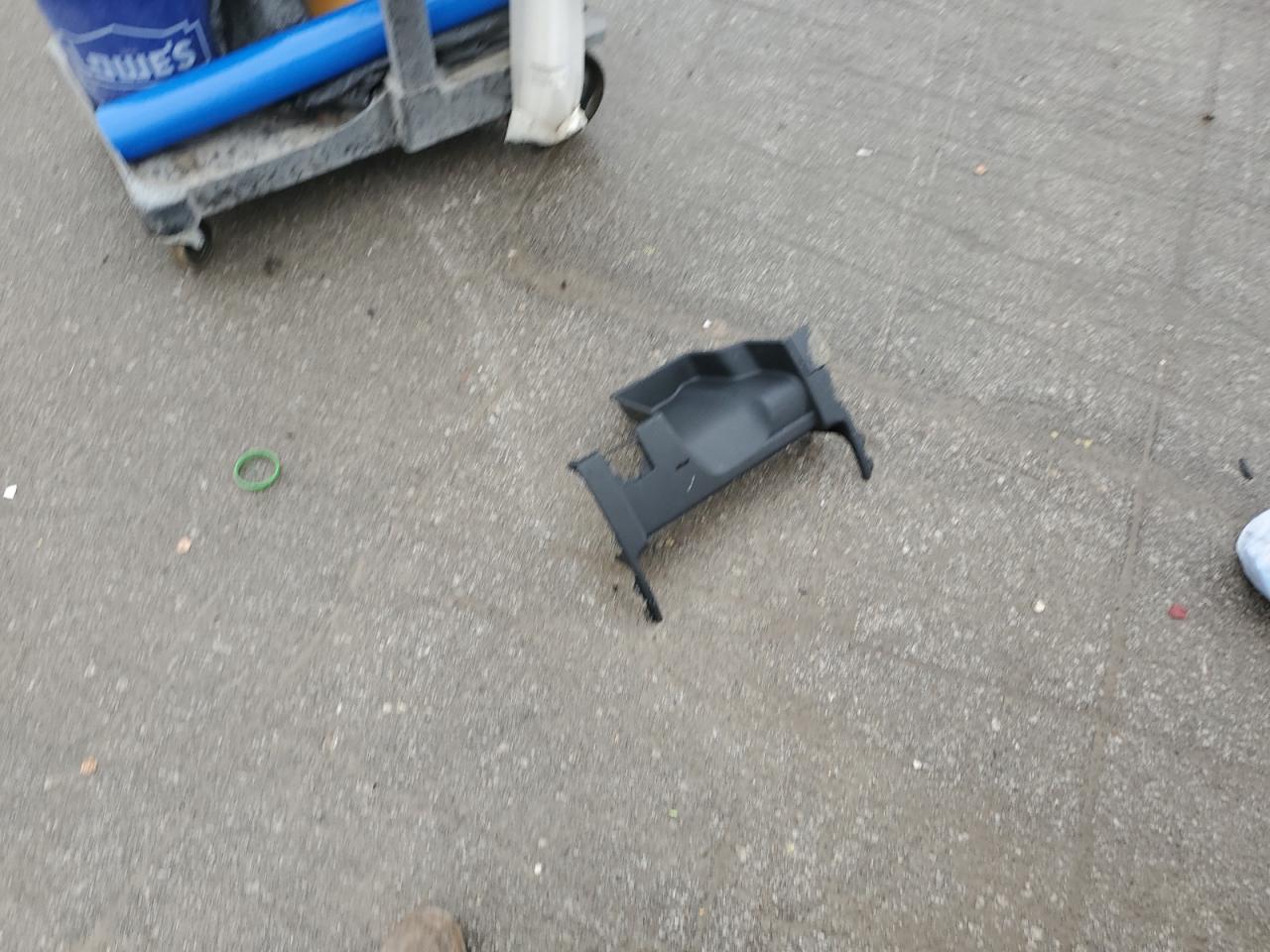 2022 TOYOTA SIENNA XLE VIN:5TDYRKEC3NS135050