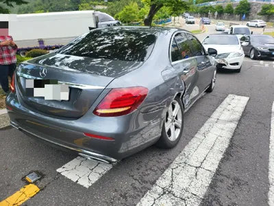 2018 Mercedes-Benz E 220 WDDZF0EB0JA484754 VIN:WDDZF0EB0JA484754