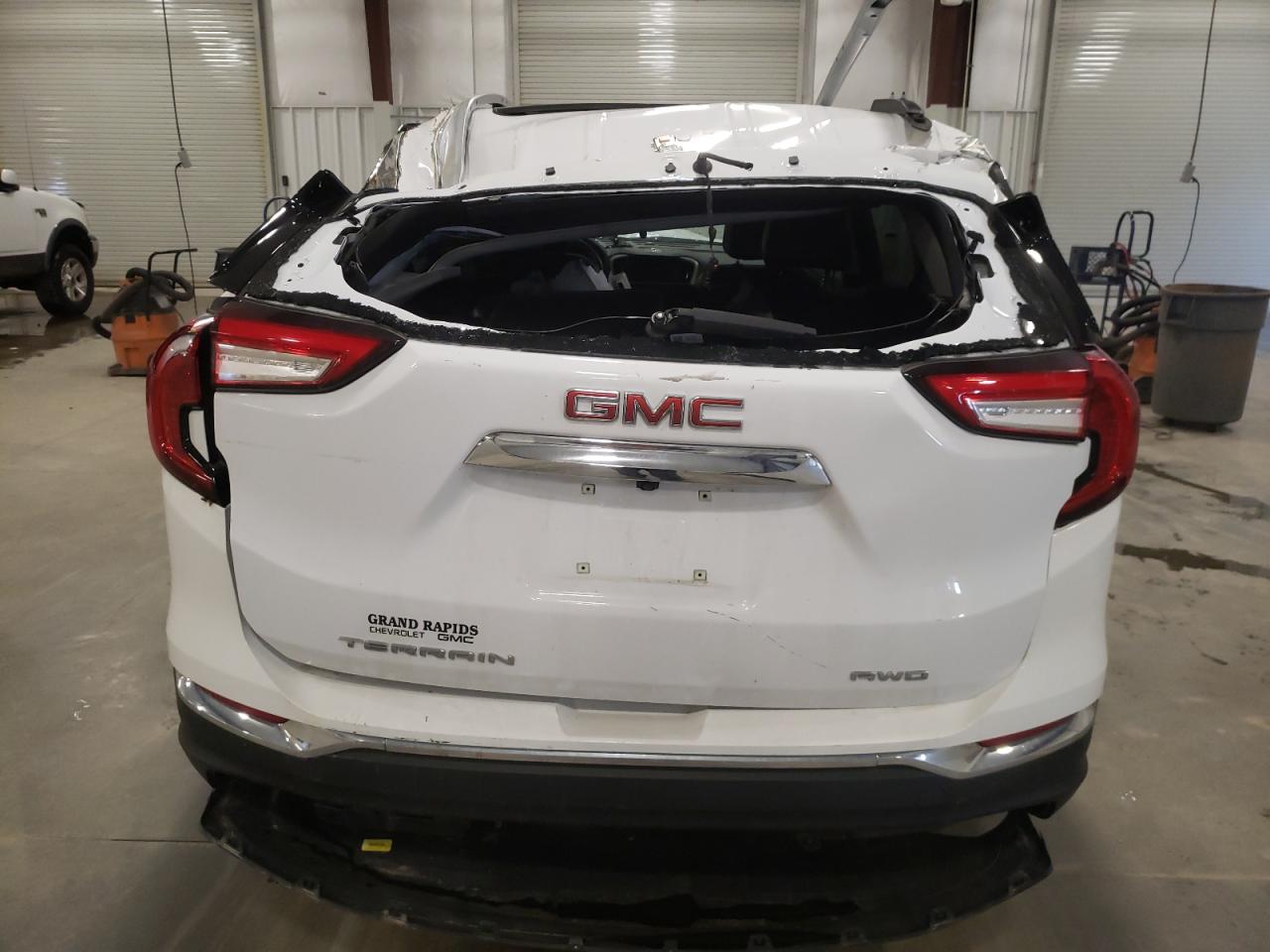 2022 GMC TERRAIN SLT VIN:3GKALVEV5NL305246