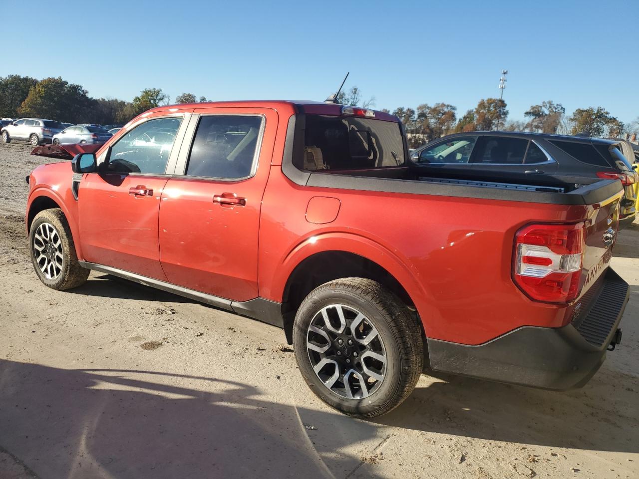 2024 FORD MAVERICK LARIAT VIN:3FTTW8M35RRB20436