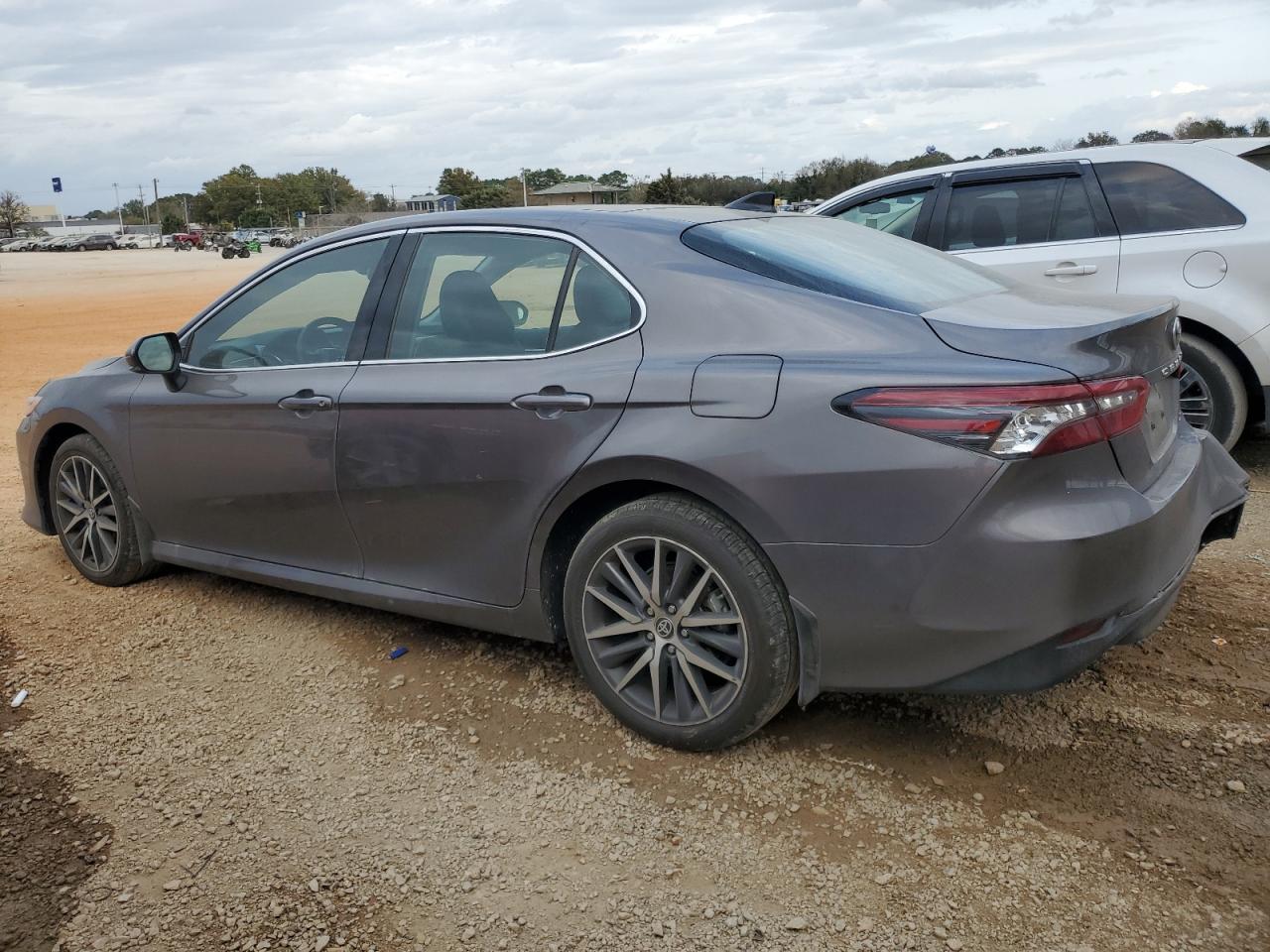 2024 TOYOTA CAMRY XLE VIN:4T1F11AK6RU907947