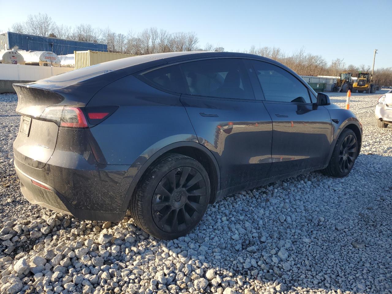2024 TESLA MODEL Y  VIN:7SAYGDEE2RA274700