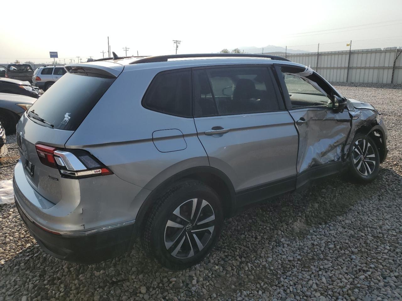 2022 VOLKSWAGEN TIGUAN S VIN:3VV0B7AX1NM040690