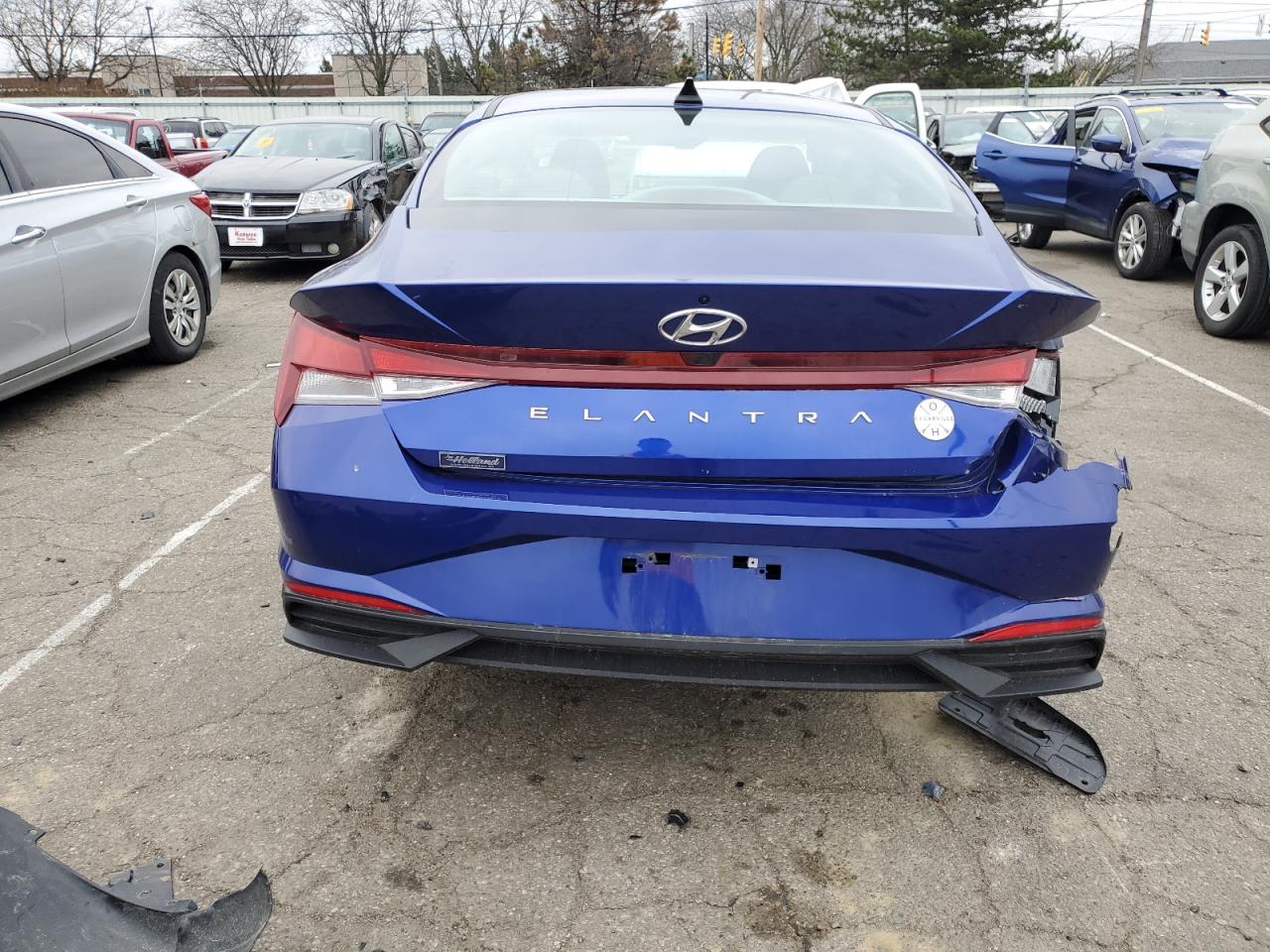 2023 HYUNDAI ELANTRA SEL VIN:KMHLM4AG1PU393025