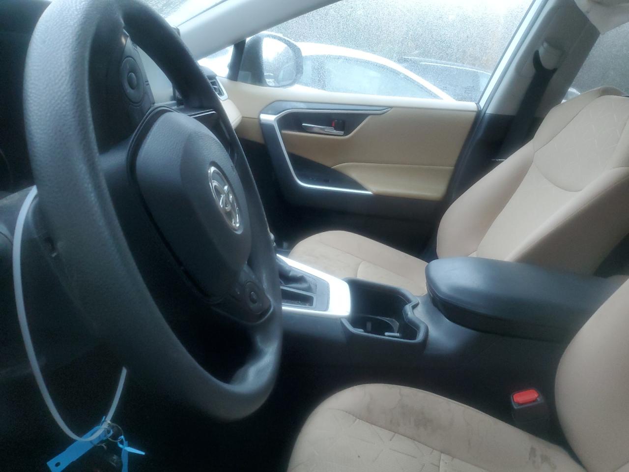 2022 TOYOTA RAV4 XLE VIN:2T3W1RFV0NC190272