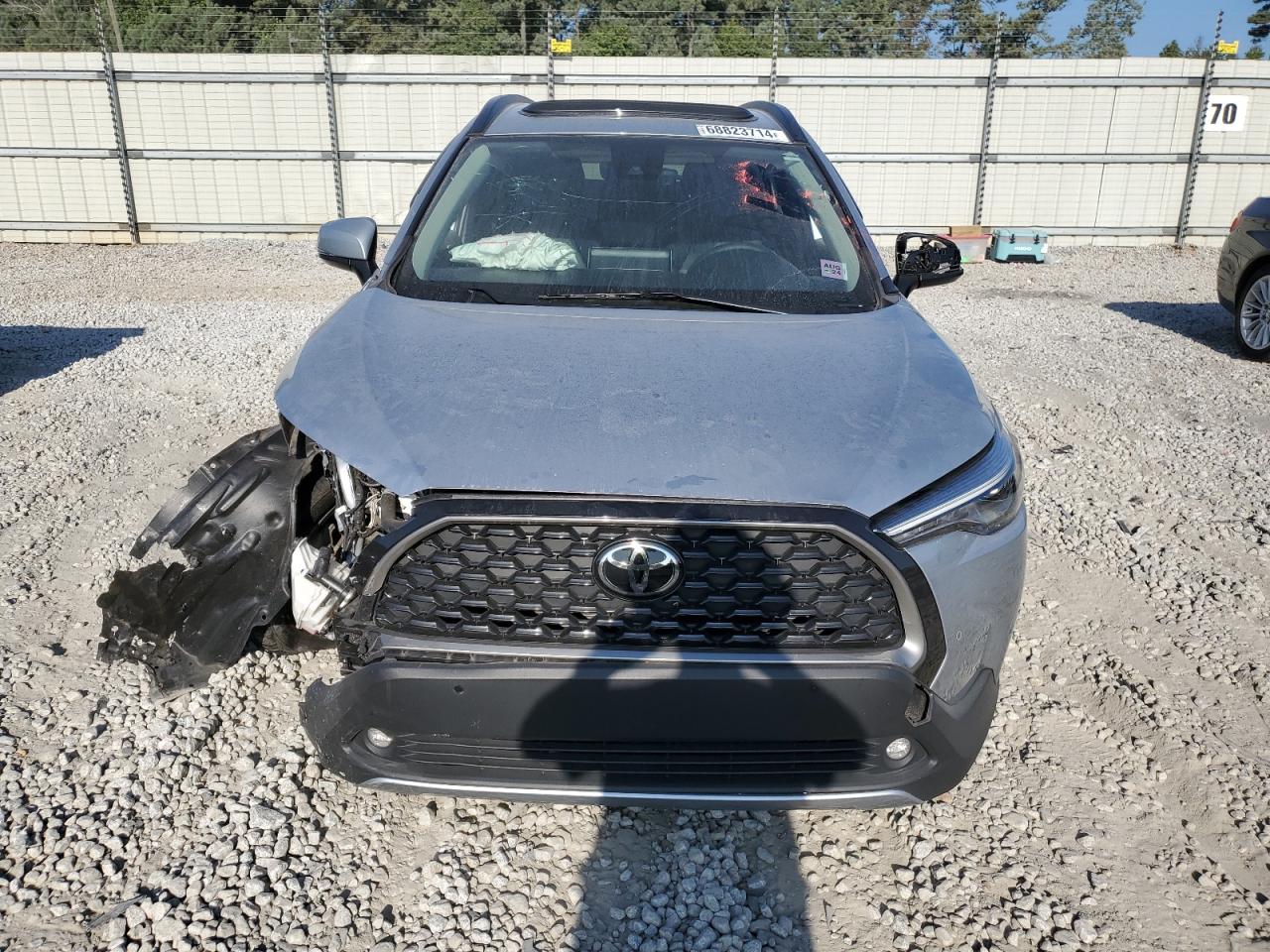 2022 TOYOTA COROLLA CROSS XLE VIN:7MUDAAAG4NV009309