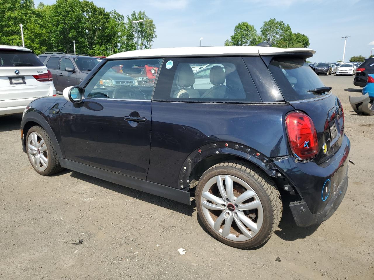 2022 MINI COOPER SE VIN:WMW13DJ05N2R58870