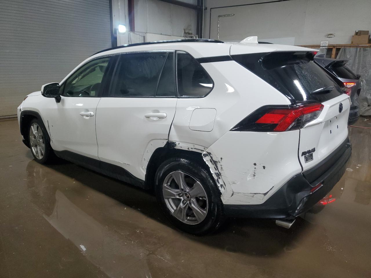 2024 TOYOTA RAV4 XLE VIN:JTMRWRFV3RD234443