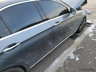 2018 Mercedes-Benz E 300 VIN: