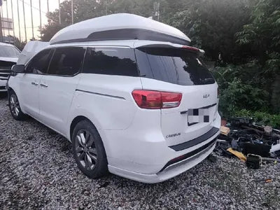 2017 Kia Carnival VIN: