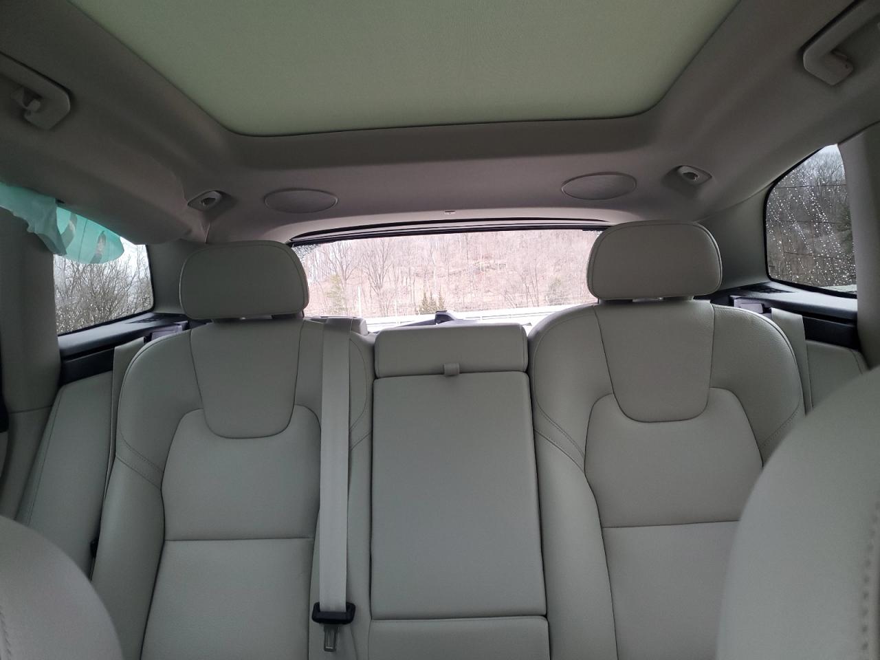 2024 VOLVO XC60 PLUS VIN:YV4L12RL4R1829838