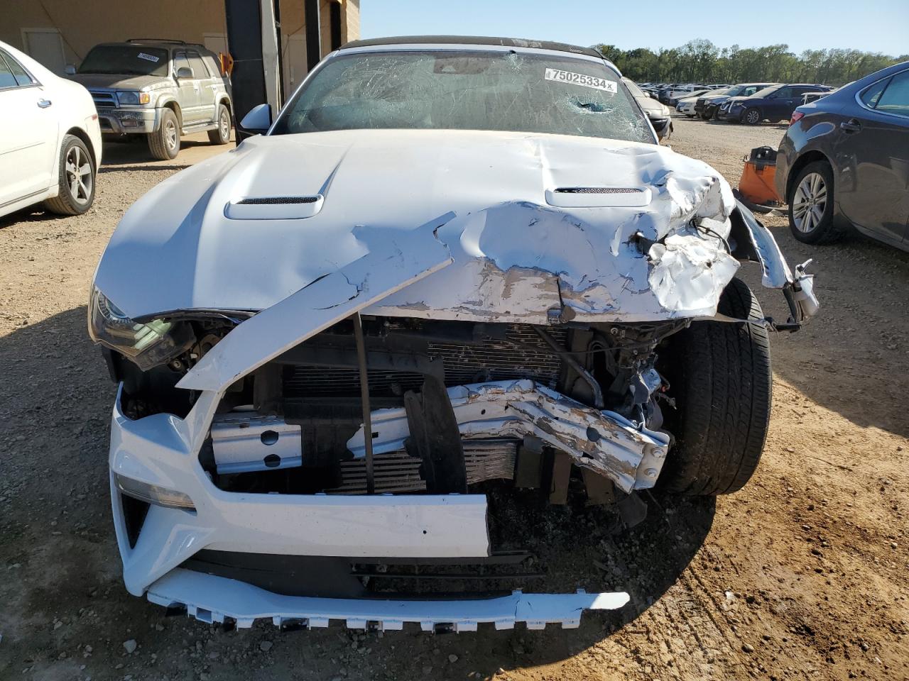 2022 FORD MUSTANG  VIN:1FATP8UH0N5105404
