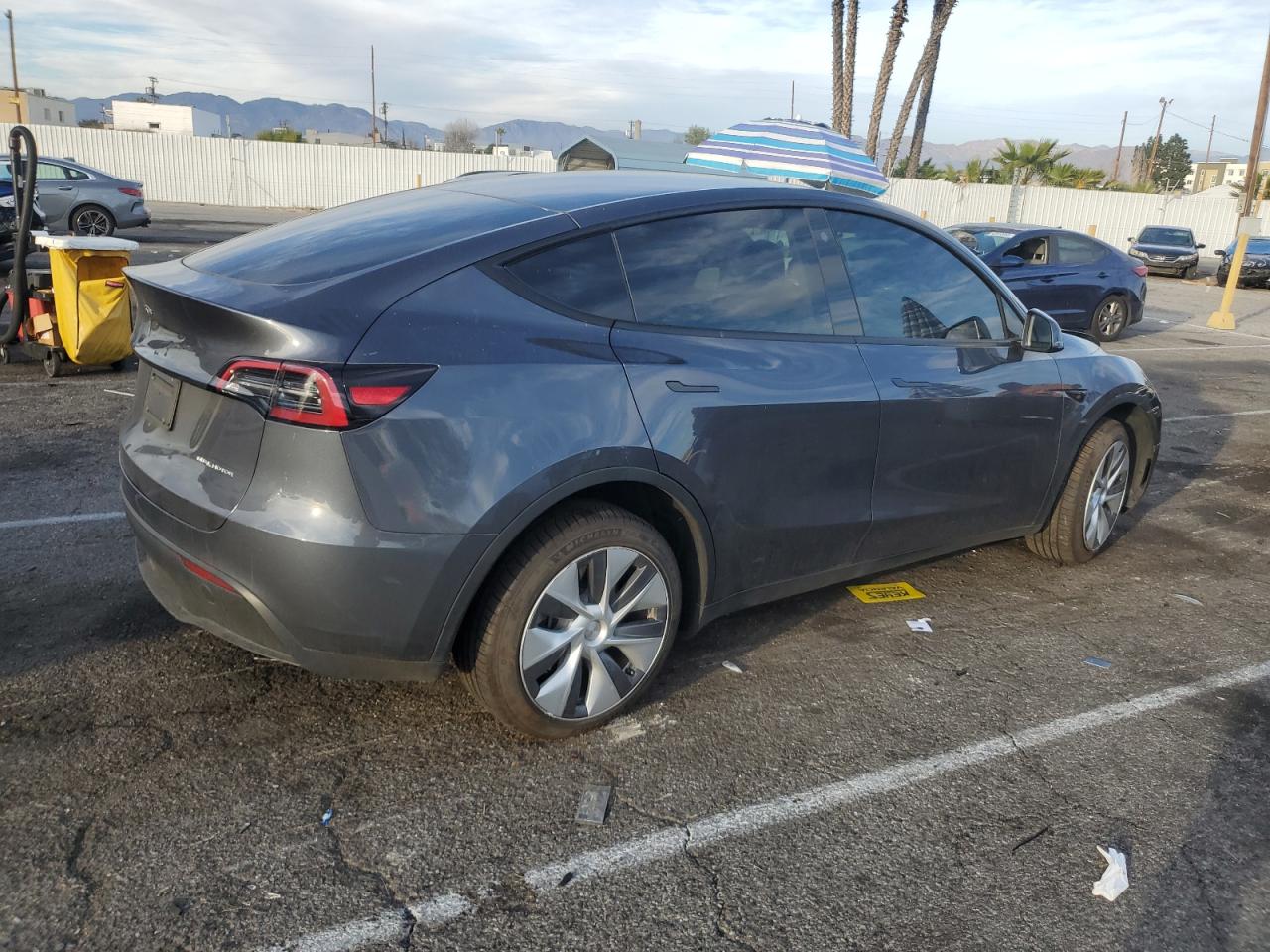 2023 TESLA MODEL Y  VIN:7SAYGDEE9PA060140