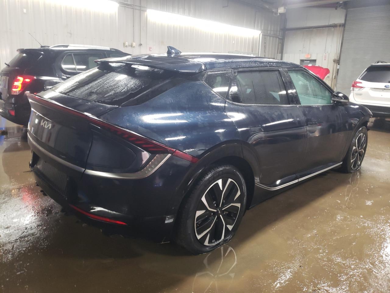 2024 KIA EV6 LIGHT VIN:KNDC34LA2R5183725