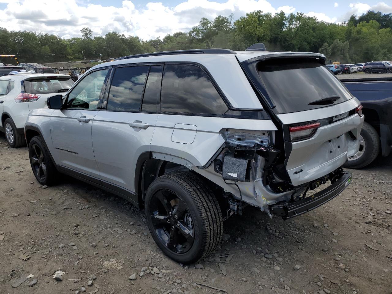 2024 JEEP GRAND CHEROKEE LAREDO VIN:1C4RJHAGXRC238738