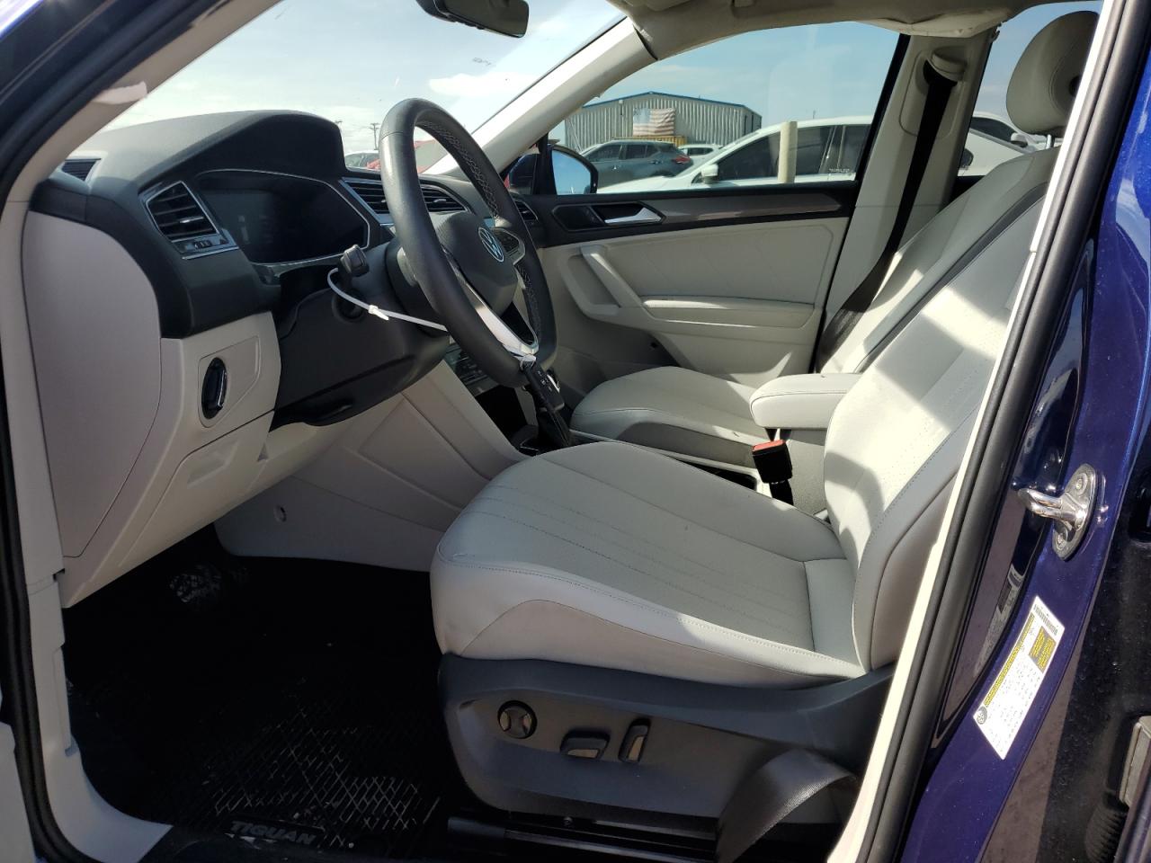 2022 VOLKSWAGEN TIGUAN SE VIN:3VV3B7AX1NM130578