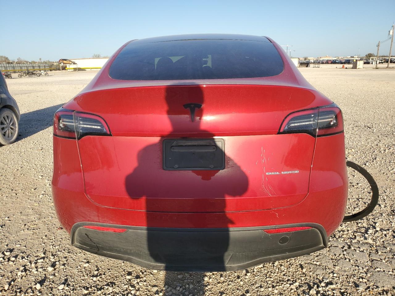 2023 TESLA MODEL Y  VIN:7SAYGDEE0PA130642