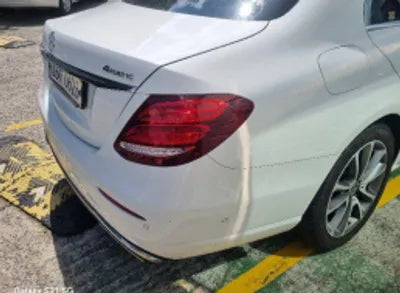 2019 Mercedes-Benz E 300 WDDZF4KB7KA671695 VIN:WDDZF4KB7KA671695