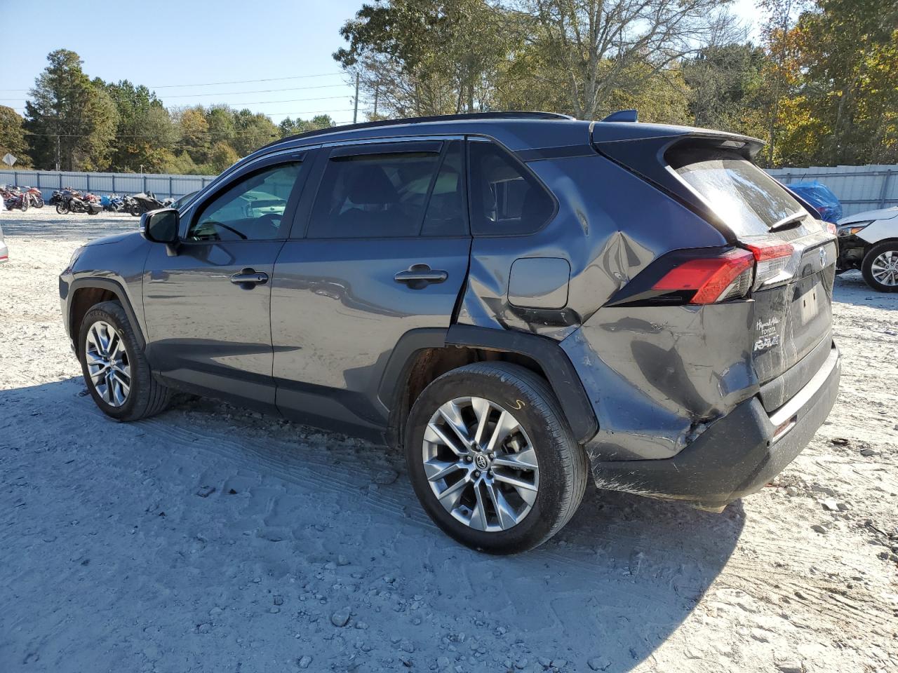 2022 TOYOTA RAV4 XLE PREMIUM VIN:2T3C1RFV8NC176025