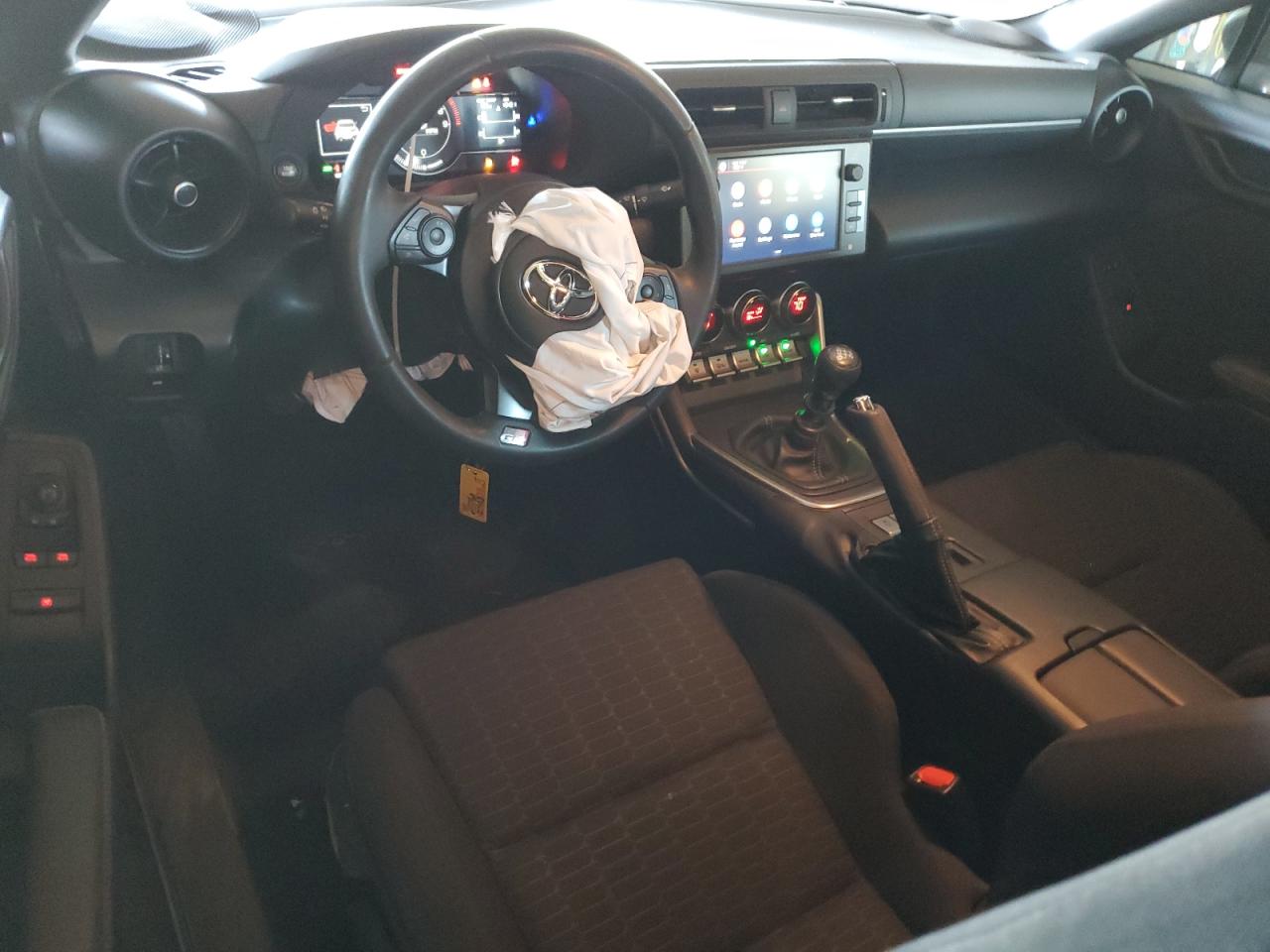 2023 TOYOTA GR 86  VIN:JF1ZNBB16P9757748