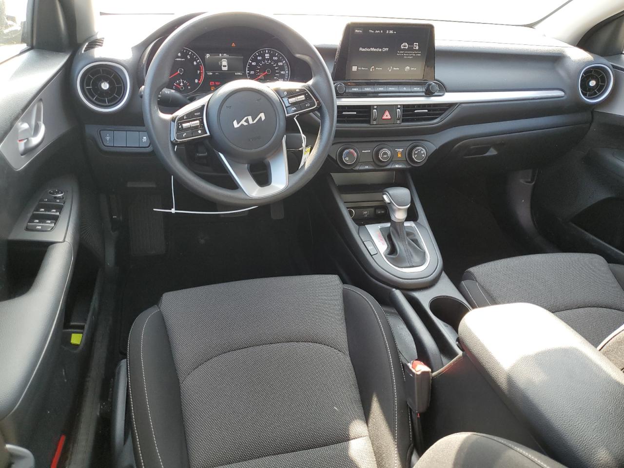 2023 KIA FORTE LX VIN:3KPF24AD8PE670300