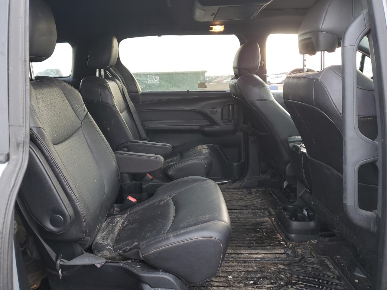 2023 TOYOTA SIENNA XSE VIN:5TDCSKFC2PS101424