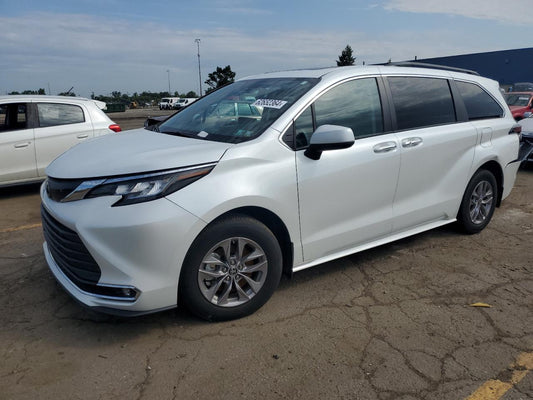 2022 TOYOTA SIENNA XLE VIN:5TDYSKFC8NS068805