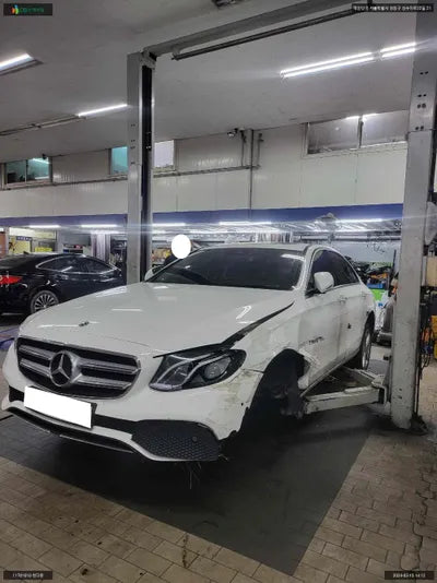 2017 Mercedes-Benz E 200 WDDZF4CB6JA300475 VIN:WDDZF4CB6JA300475