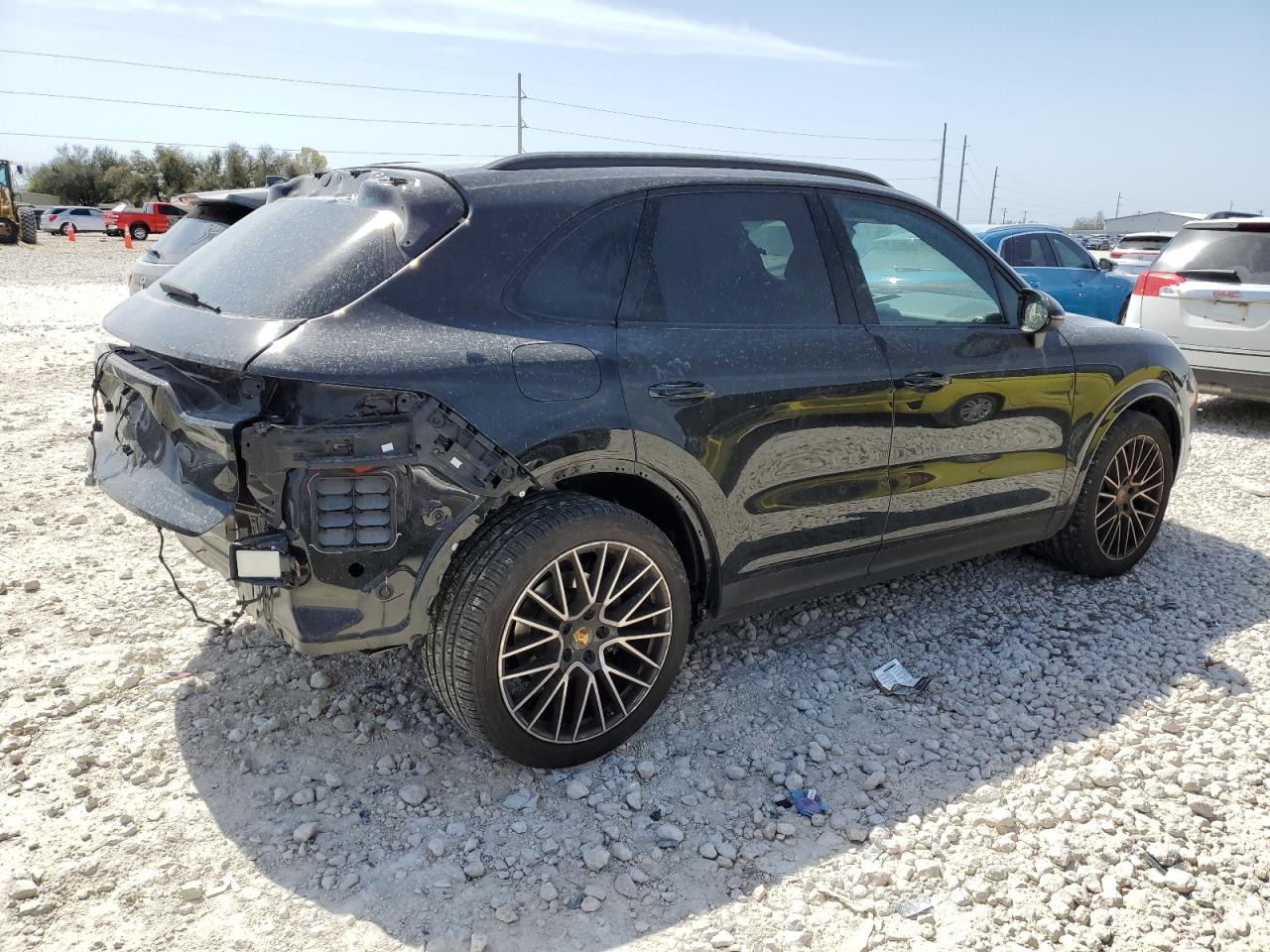2023 PORSCHE CAYENNE BASE VIN:WP1AA2AY5PDA11157