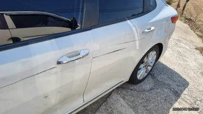 2016 Kia K5 KNAGX411BGA076575 VIN:KNAGX411BGA076575