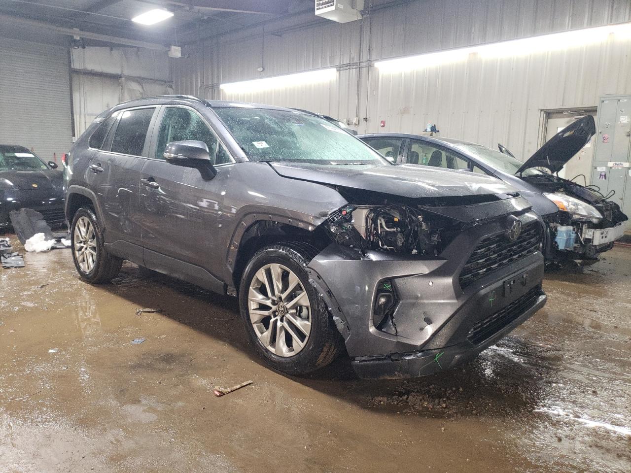 2024 TOYOTA RAV4 XLE PREMIUM VIN:2T3A1RFV0RC436625