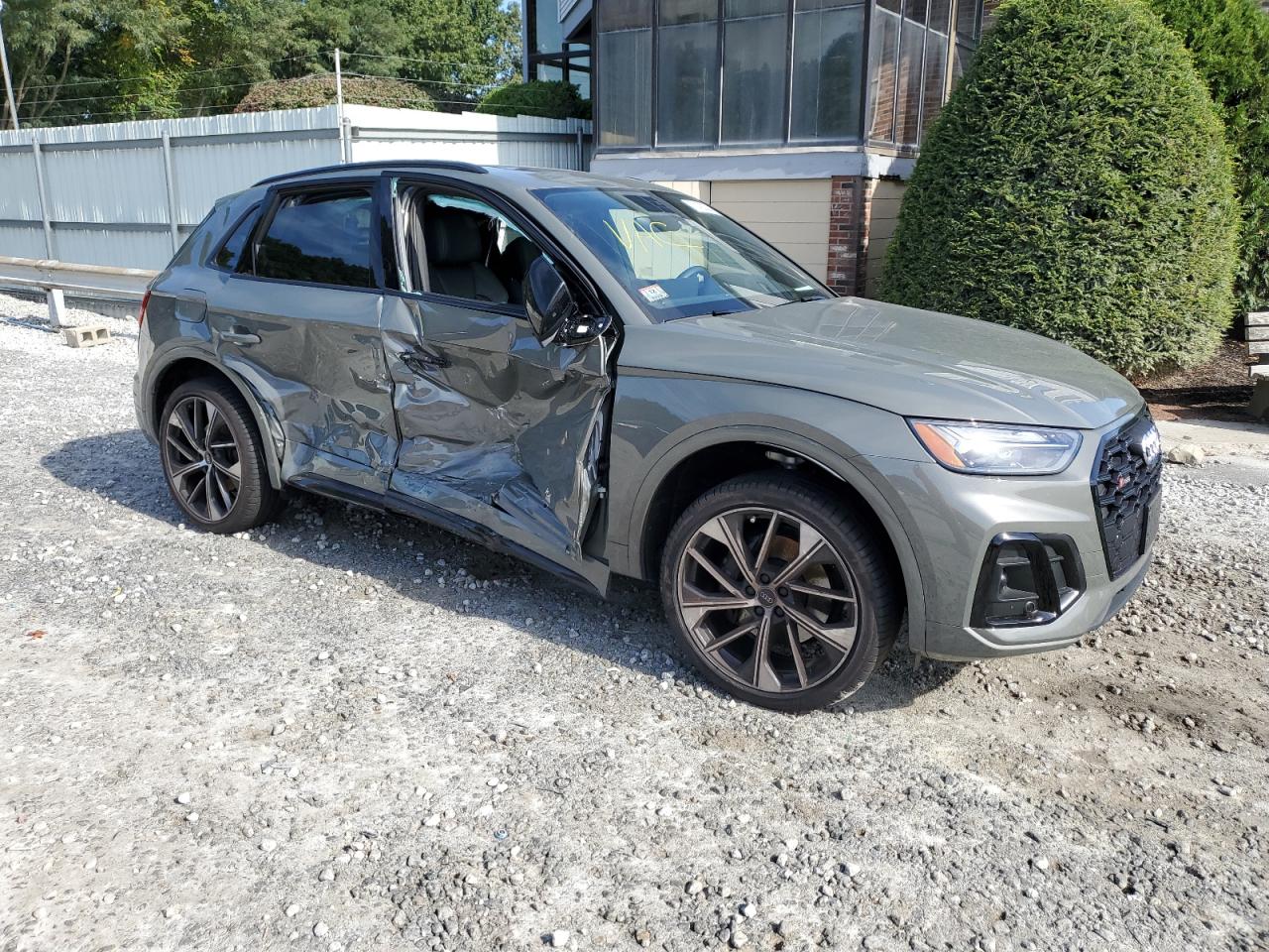 2024 AUDI SQ5 PREMIUM PLUS VIN:WA1B4AFY8R2039091
