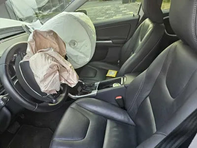 2015 Volvo XC60 080KMYV1DZ82K6F27 VIN:080KMYV1DZ82K6F27