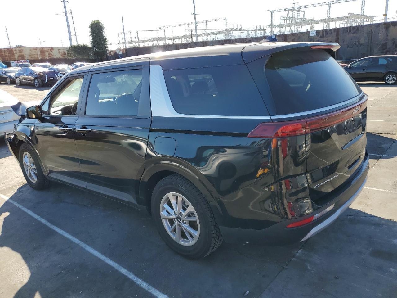 2022 KIA CARNIVAL LX VIN:KNDNB4H38N6104018