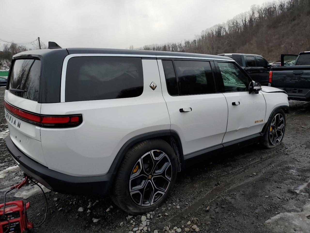 2023 RIVIAN R1S ADVENTURE VIN:7PDSGABA5PN019682