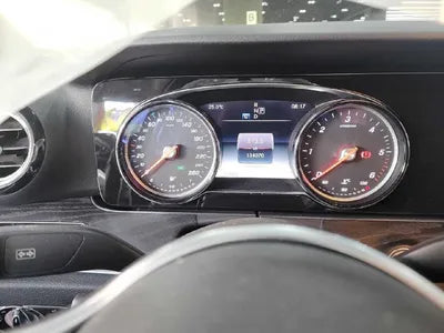 2018 Mercedes-Benz E 220 VIN: