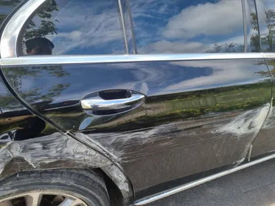 2019 Mercedes-Benz E 300 WDDZF4KB1KA670090 VIN:WDDZF4KB1KA670090