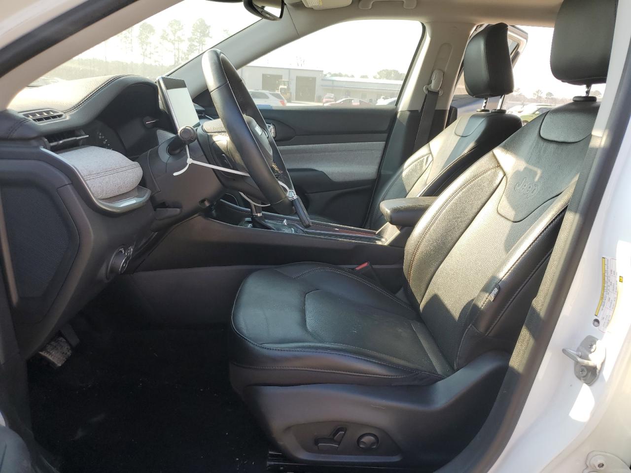 2022 JEEP COMPASS LATITUDE LUX VIN:3C4NJDFB8NT218846