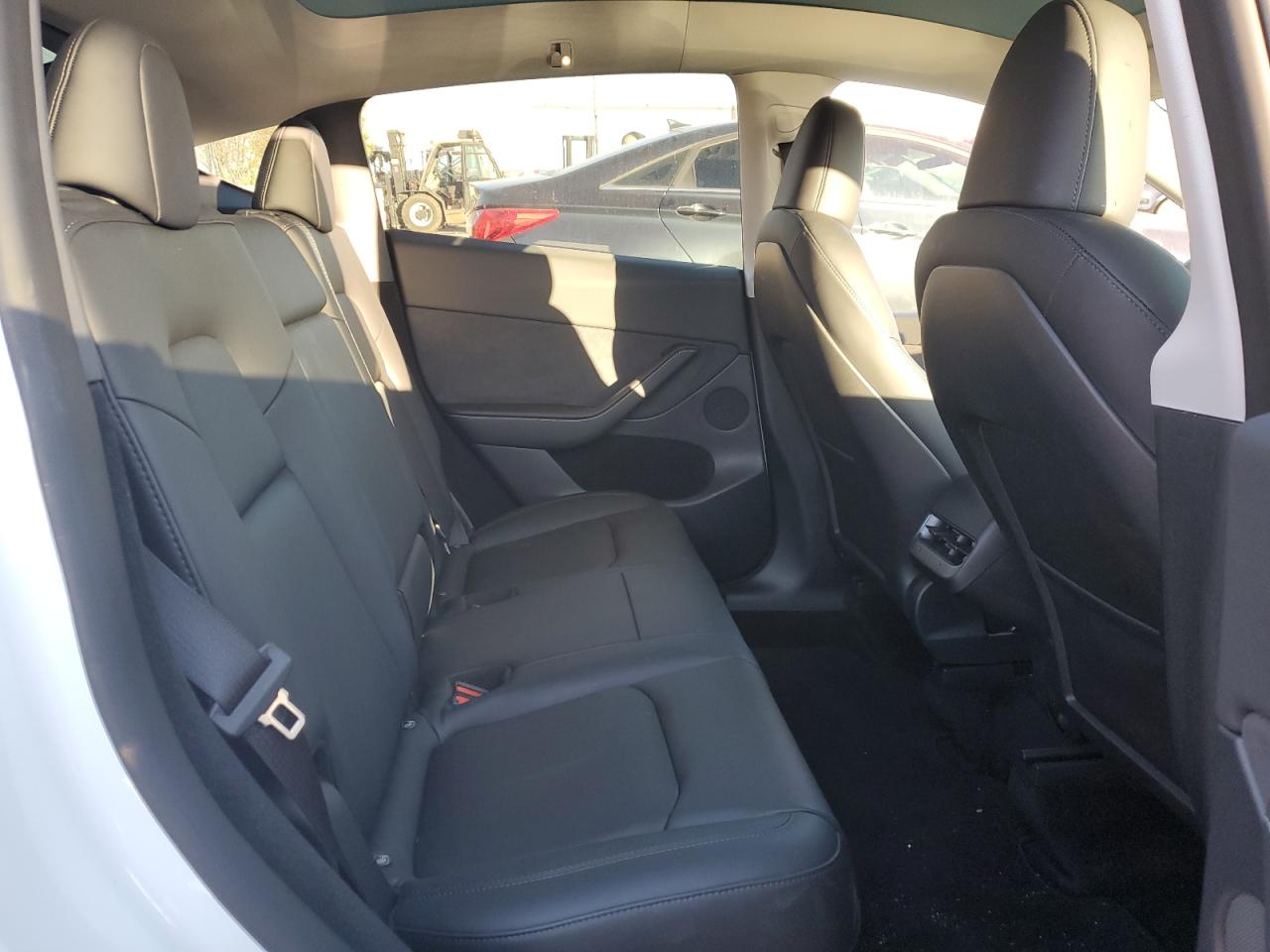 2022 TESLA MODEL Y  VIN:7SAYGDEE2NA020351