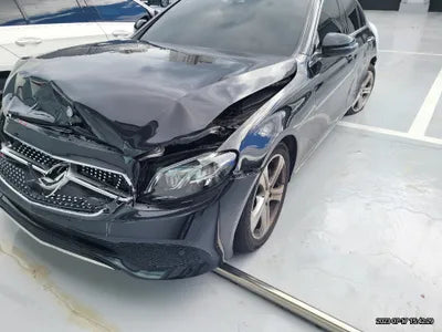 2017 Mercedes-Benz E 220 VIN: