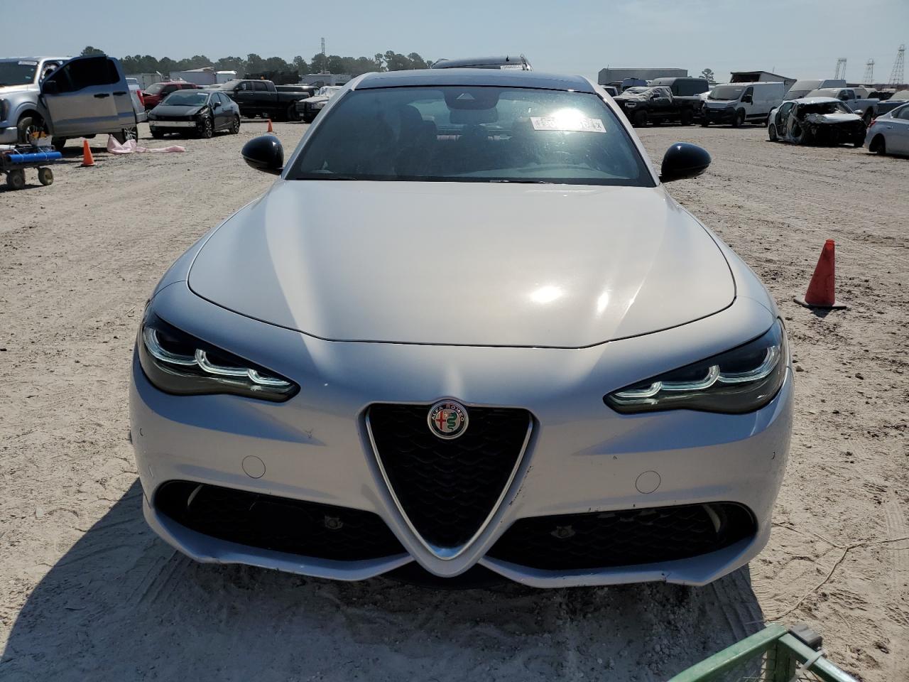 2024 ALFA ROMEO GIULIA TI VIN:ZARFAMBN8R7683082