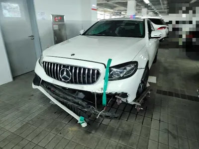 2018 Mercedes-Benz E 300 VIN: