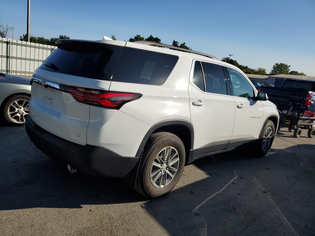 2023 CHEVROLET TRAVERSE LT VIN:1GNEVGKW9PJ170564